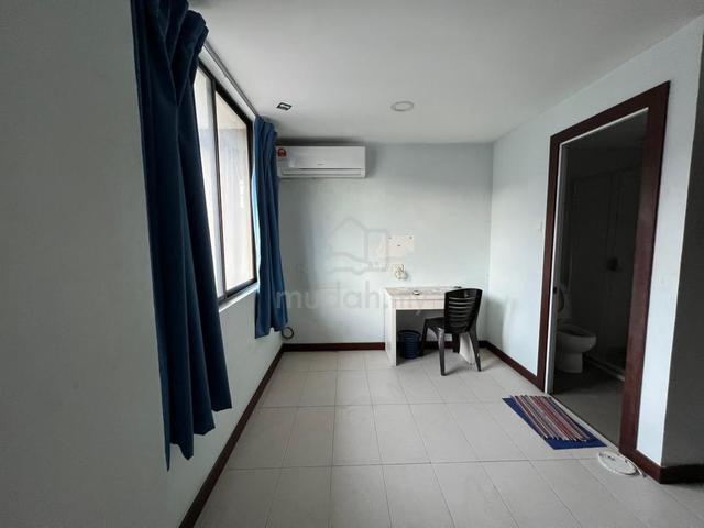 Private Room with own bathroom (2 Units Available) 1