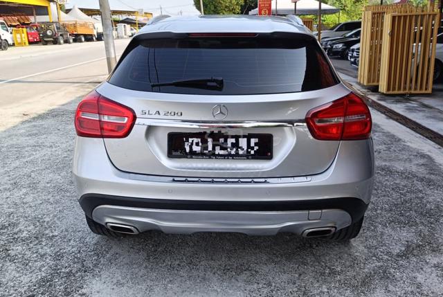 2014 Mercedes Benz GLA200 (CBU) 1.6 (A) - 4