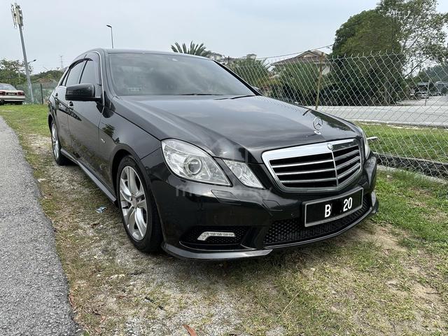 2013 Mercedes Benz E250 1.8 7 SPEED CGI BLUEEFCY - 2
