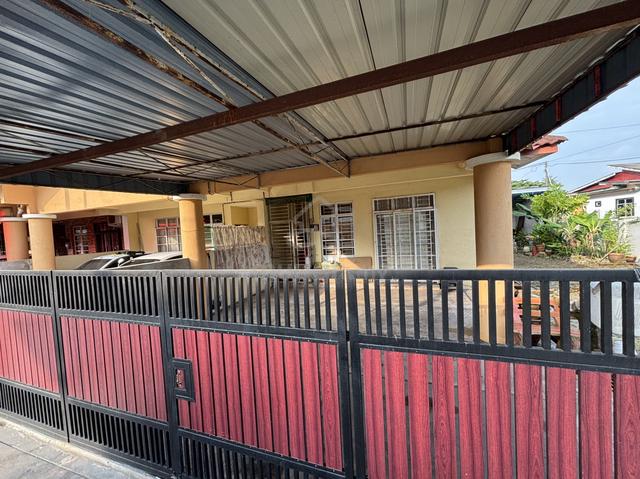Double Storey Corner lot Taman IG Pesona, Kemaman 1