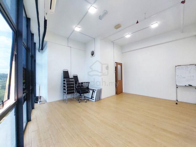 Fitted Office Unit @ Kenwingston Square Garden Business Centre 1