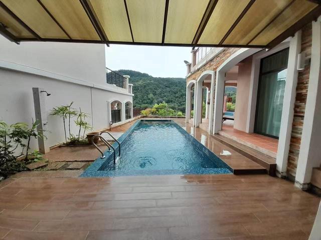 [Seaview] Moonlight Bay 4 Storey Villa, Batu Ferringhi 1
