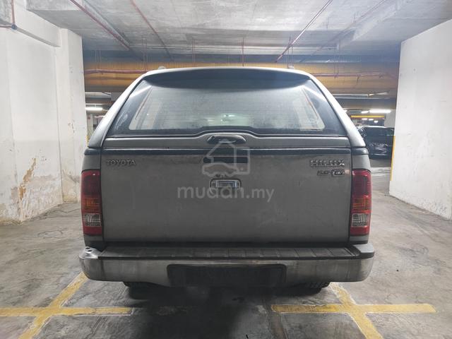 ONE OWNER 2011 Toyota HILUX 2.5 G (A) - 5
