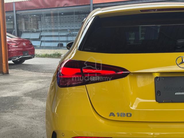 CBU NEW FACELIFT Mercedes Benz A180 1.3 TURBO AMG - 4