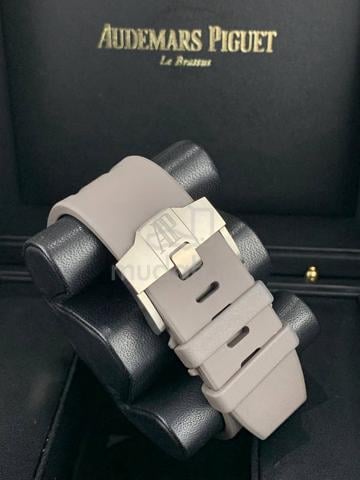 Audemars Piguet Royal Oak Offshore Chronograph Tit - photo 5 of 6
