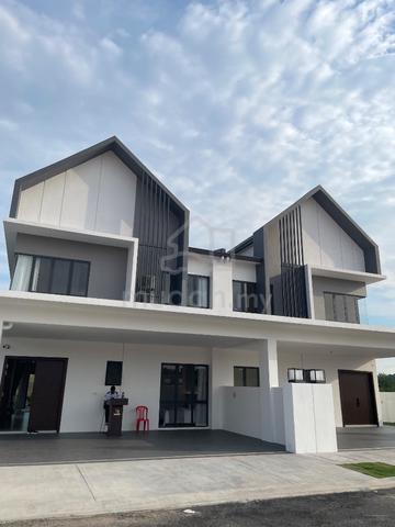 semi d,double storey,0%,facing golf view,freehold,near highway 1