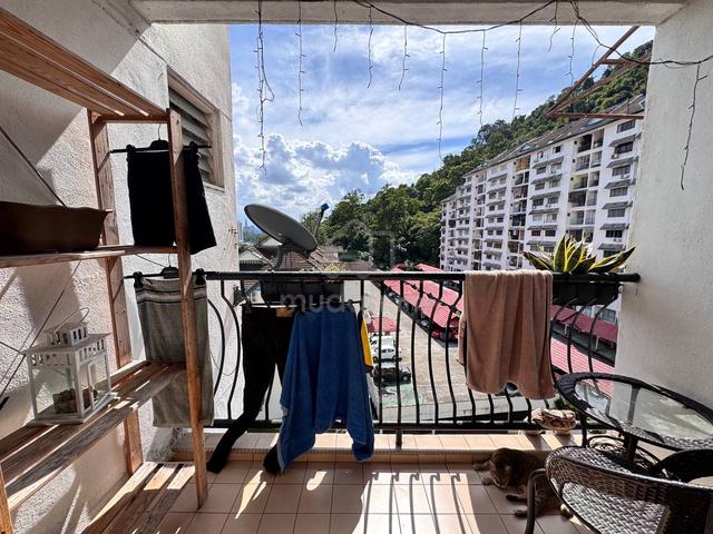 Desa View Towers Apartment 4