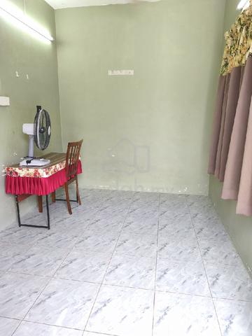 Bilik Sewa Murah Untuk Lelaki Sahaja. Hanya Seorang Penyewa Sesuai Unt 1