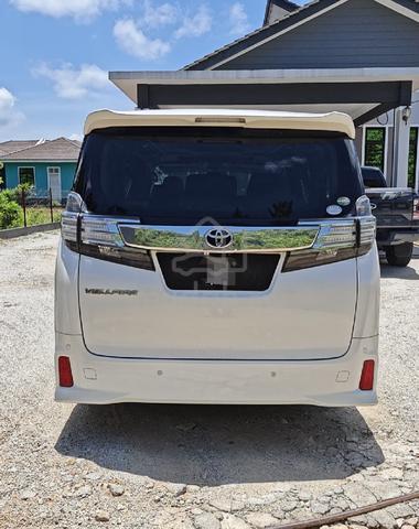 Toyota Vellfire ZA Sunroof Moonroof 2 Screen - 2