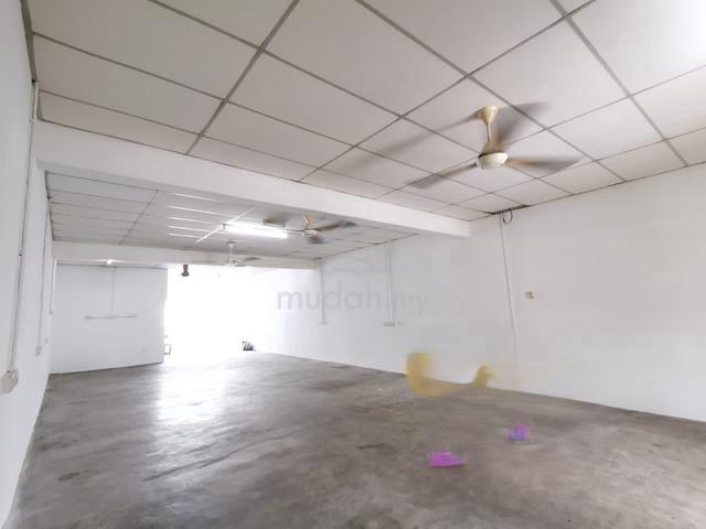 Strategic Location 1st Floor Of 2 Sty Shoplot Bandar Parklands Klang 1