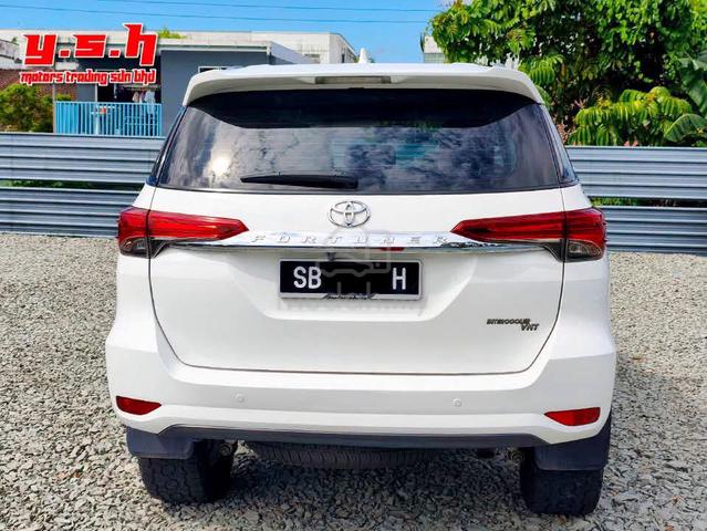 2019 Toyota FORTUNER 2.4 VRZ 4X4 2GD-FTV (A) - 4