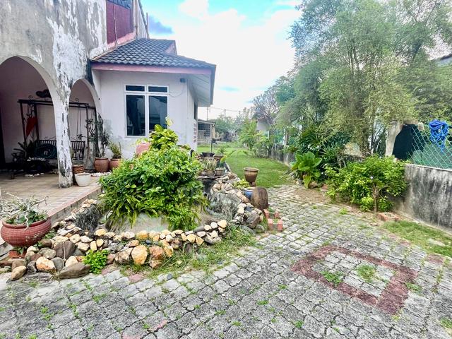 Banglo Corner Lot Kubang Buaya, Cantik, Privacy Tanah Luas ! 4