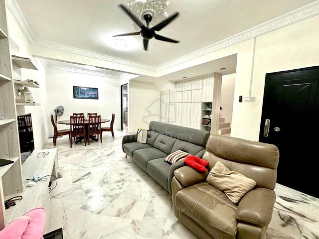 PARTLY FURNISH β 2 Storey Terrace Intermediate, Taman Universiti Bangi 1