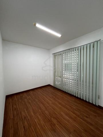 Office at Kota Damansara For Rent 1