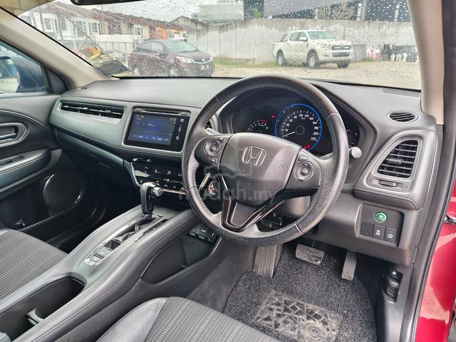 2017 Honda HR-V 1.8 V Full Spec 5-Years Warranty - 3