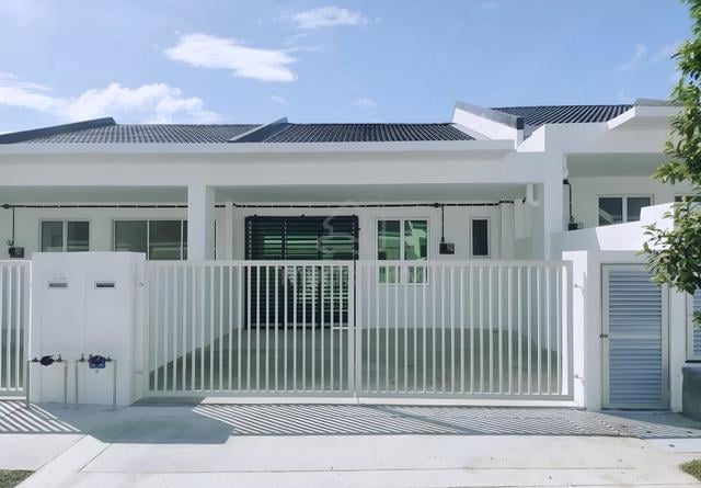 (RUMAH BARU) Facing Playground Teres 1 Tingkat Sendayan 1