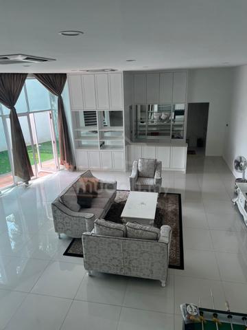 Jalan Bukit Ria 3.5 storey Seaview Bungalow for sale in Batu Ferringhi 1