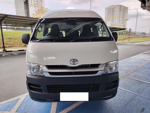 2010 Toyota Hiace 2.7 (M) Window Van High Roof - 2