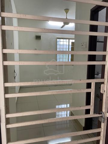Room to let 1