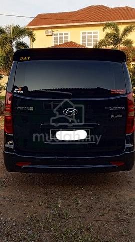 2011 Hyundai GRAND STAREX 2.5 ROYALE (A) - 2