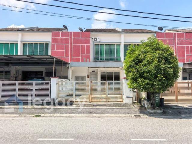 Freehold 3.0km ke AEON Mall Klebang, Taman Klebang Putra 1