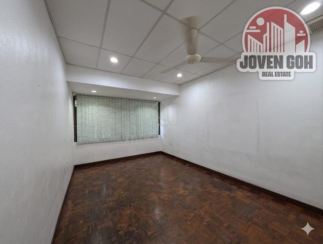 2 Storey Semi Detached 4,600sf 5 Bedrooms Concrete Floor Lorong Delima 1