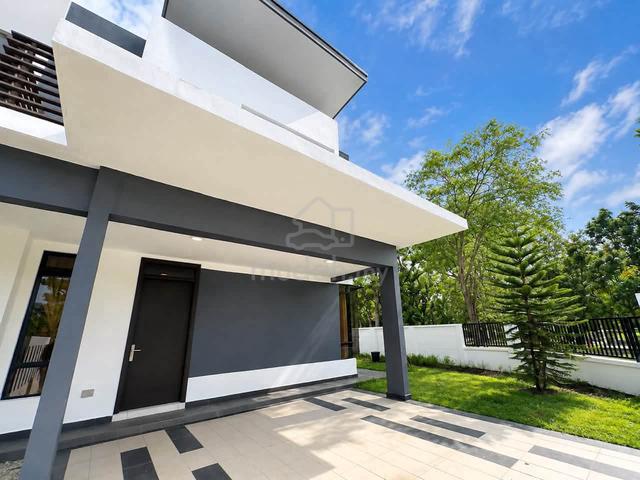 Horizon Hills @Canal South Double Storey Cluster Corner Lot For Sales 1