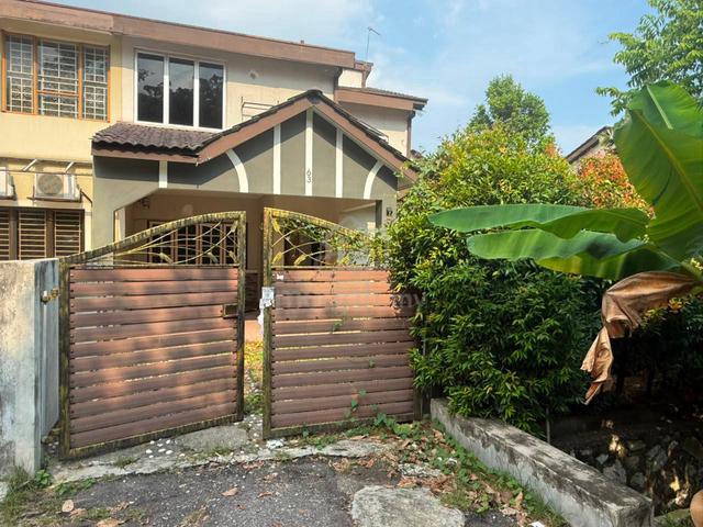 ENDLOT DEPAN TAMAN SIZE BESAR 2800sqft😍 Seksyen 8 Shah Alam 1