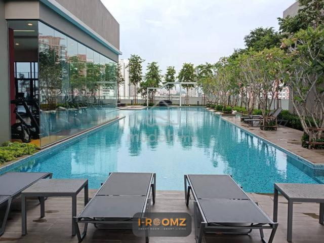 Junior Room For Rent Kuchai Sentral Near Mrt Low Deposit Male Female 1