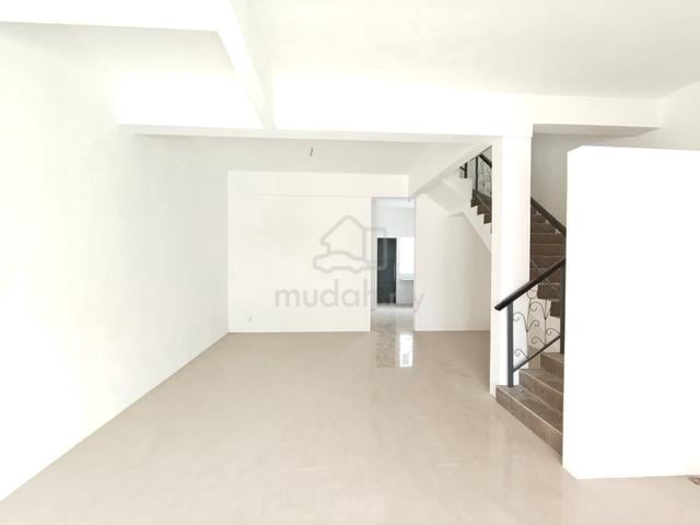 2 Storey Terrace @ Tmn Pasir Indah Sg Dua B'worth 1