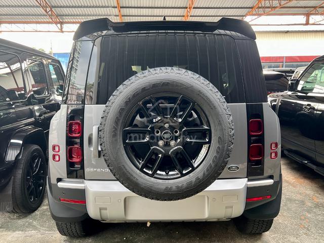 2023 Land Rover DEFENDER 2.0 110S P300 (A) - 4