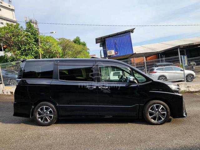 2021 Toyota VOXY 2.0 ZS KIRAMEKI III (A) - 5