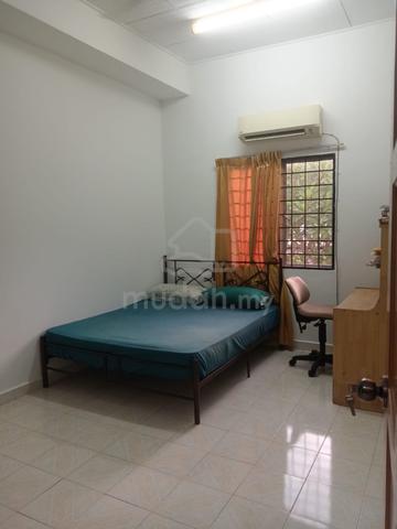 Spacious Bedrooms with CCTV installed in SS 1 PJ Bungalow For Rent 1