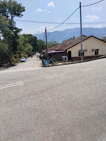 tanah pekan Sik tepi ikm 1