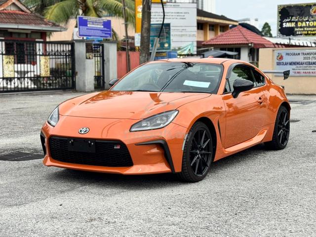 2023 Toyota GR86 2.4 MT 10th Anniversary Edition - 3