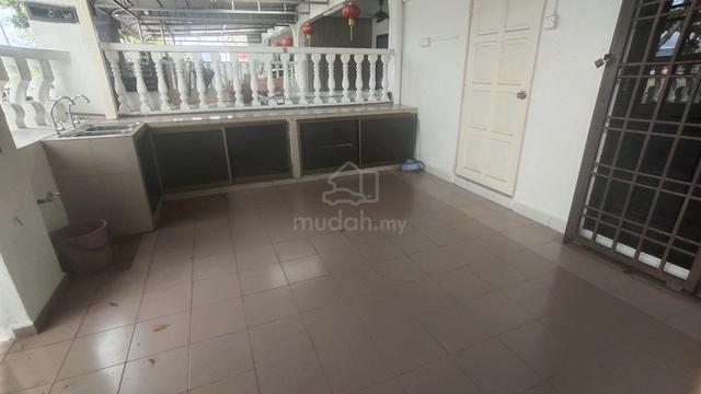 Taman Universiti Double Storey Terrace House for Rent 1