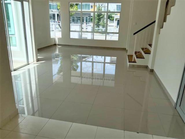 Semi D Corner Double Storey House for Sale Taman Pelangi Semenyih 1