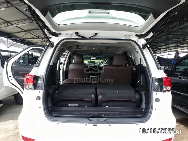Toyota Fortuner 2.7 At Petrol 4X4 7 SEATER - 5