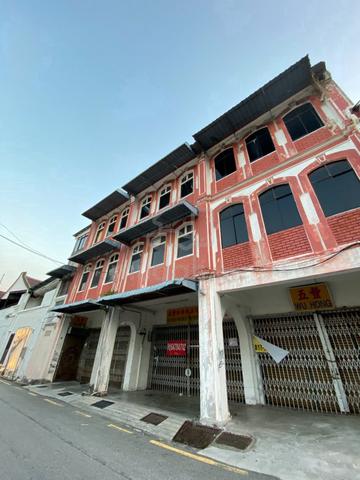 Adjoining 3-Storey Heritage Shophouses on Muntri Street in George Town 1