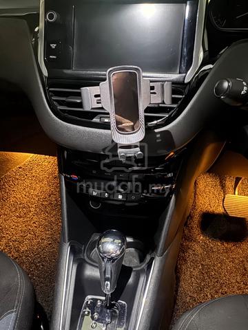 2013 Peugeot 208 1.6 VTI ALLURE (A) - 3