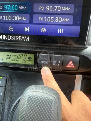 2017 Toyota WISH 1.8 X (A) - 4