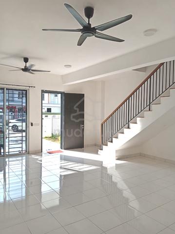 Bandar Bukit Raja Alura Double Storey House For Rent 1