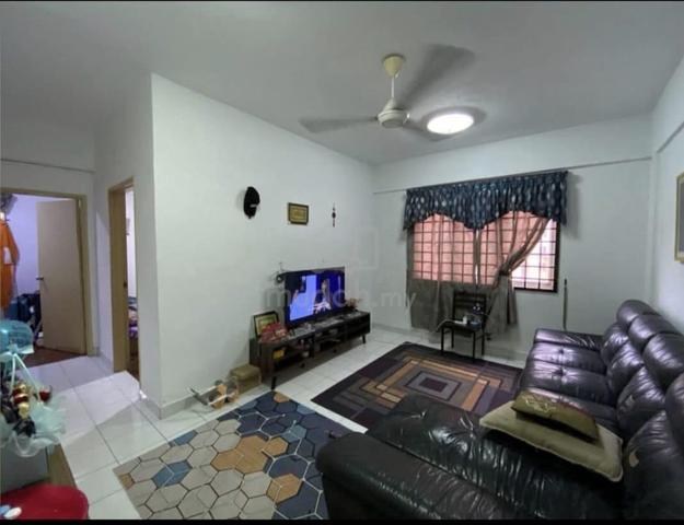 Persiaran Tanjung Apartment 1