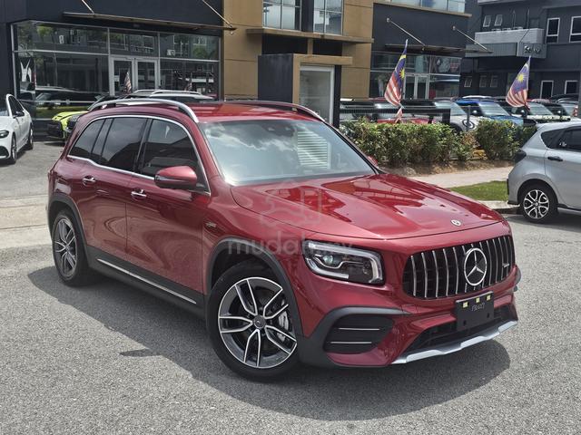 Mercedes Benz GLB 35 2.0 AMG 4MATIC NEW STOCK - 1