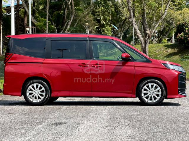 2022 Toyota NOAH Z 2.0 LOW MILE 8K KM, 360 CAMERA - 4