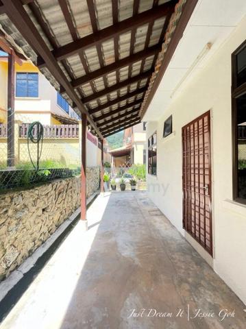 Batu Ferringhi 2-Storey Semi-D Landed House for Sale! 1