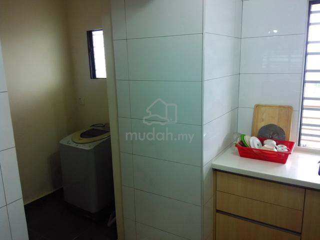 Seri Mutiara Apartments (Seri Alam) 1
