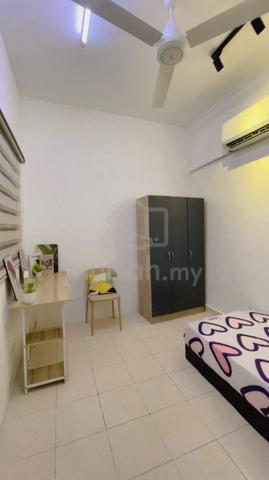 Single Room at Suriamas Condominium Zero Deposit fully furnish ready 1