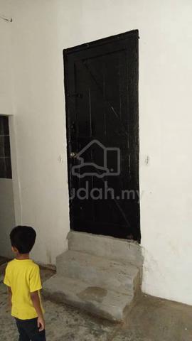Taman Tasek/ Abdul Razak/ Facing Main Road/ Double Storey Shoplot 1