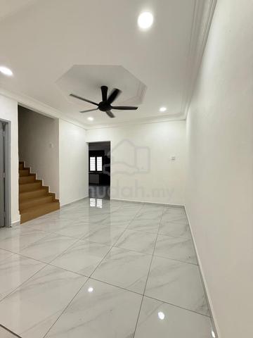 2 Sty Jalan Nakhoda Fully Renovated Extended Taman Ungku Tun Aminah 1